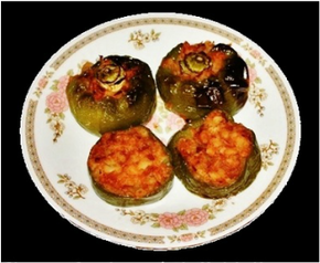Bharwa Capsicum / Stuffed Bell peppers 