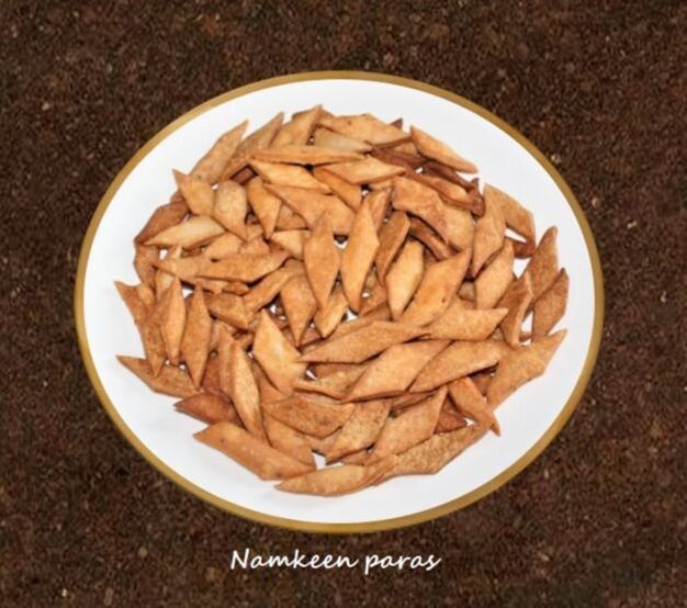  Namkeen paras- Crispy salted cracker